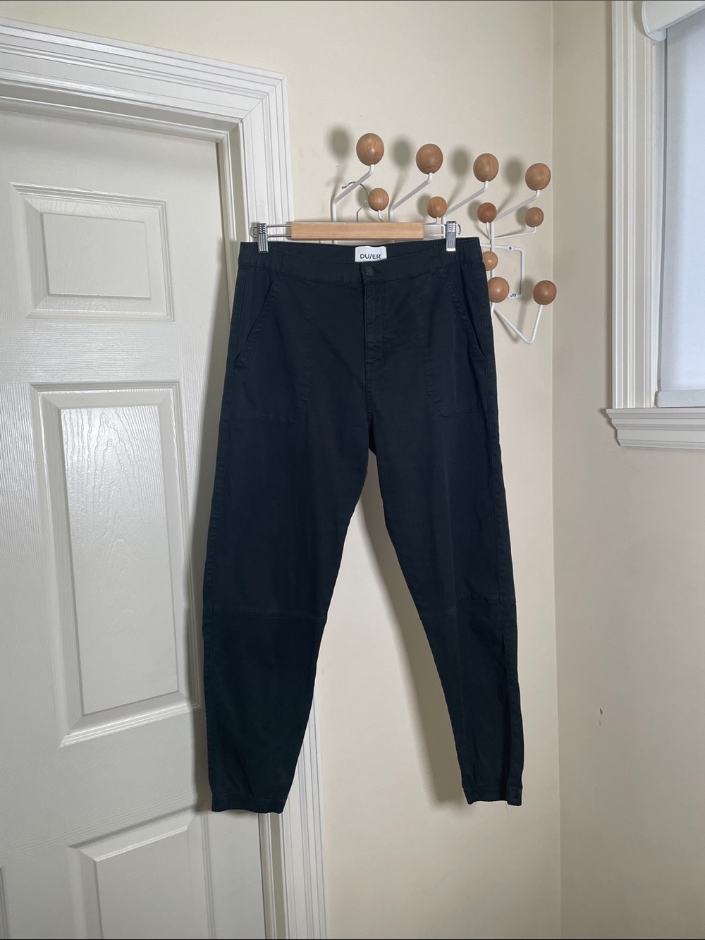 Duer - Classic Tapered Jogger Slim Pants - Black 32